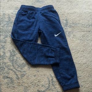 Nike dry fit pants 4t